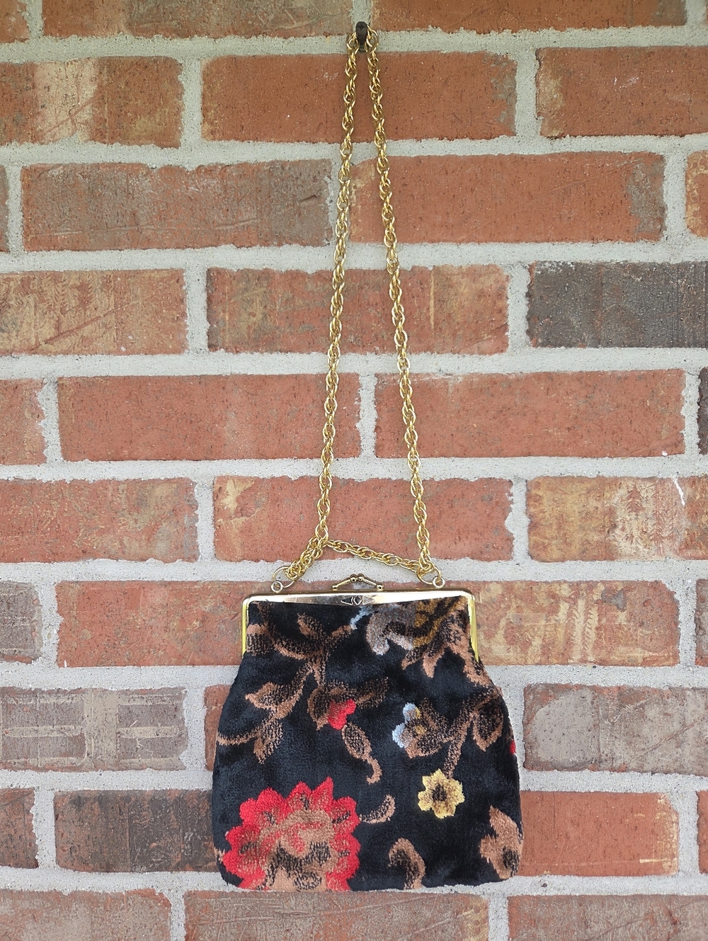 Gold-Handle Black Floral Chenille Velvet Carpet Evening Bag - Picture 4 of 9